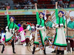 快船险胜三阵活塞，哈登20中4，7次被盖帽，5次失误，2次24秒，多次不防守