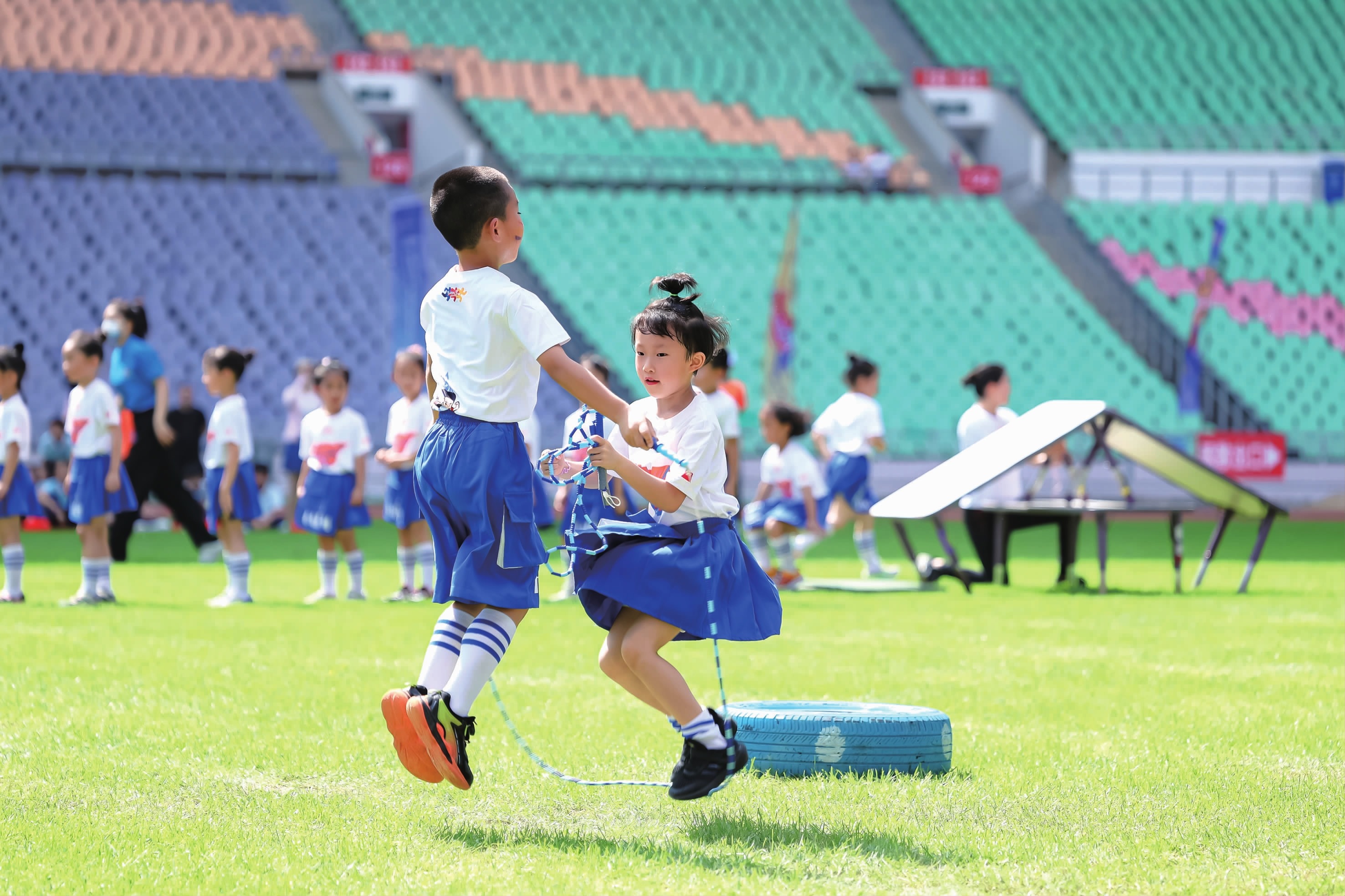 库里31+7 勇士120-113力克雄鹿